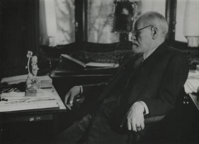 Sigmund Freud And Psychoanalysis