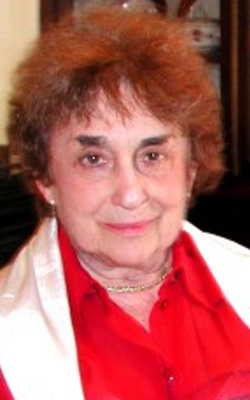 Ruth Riesenberg-Malcolm colour headshot
