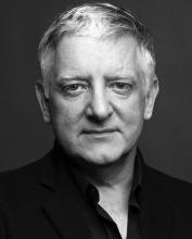 renowned actor simon russell beale becomes an honorary fellow